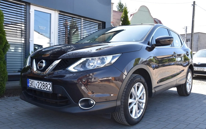 Nissan Qashqai cena 62999 przebieg: 106222, rok produkcji 2016 z Giżycko małe 742